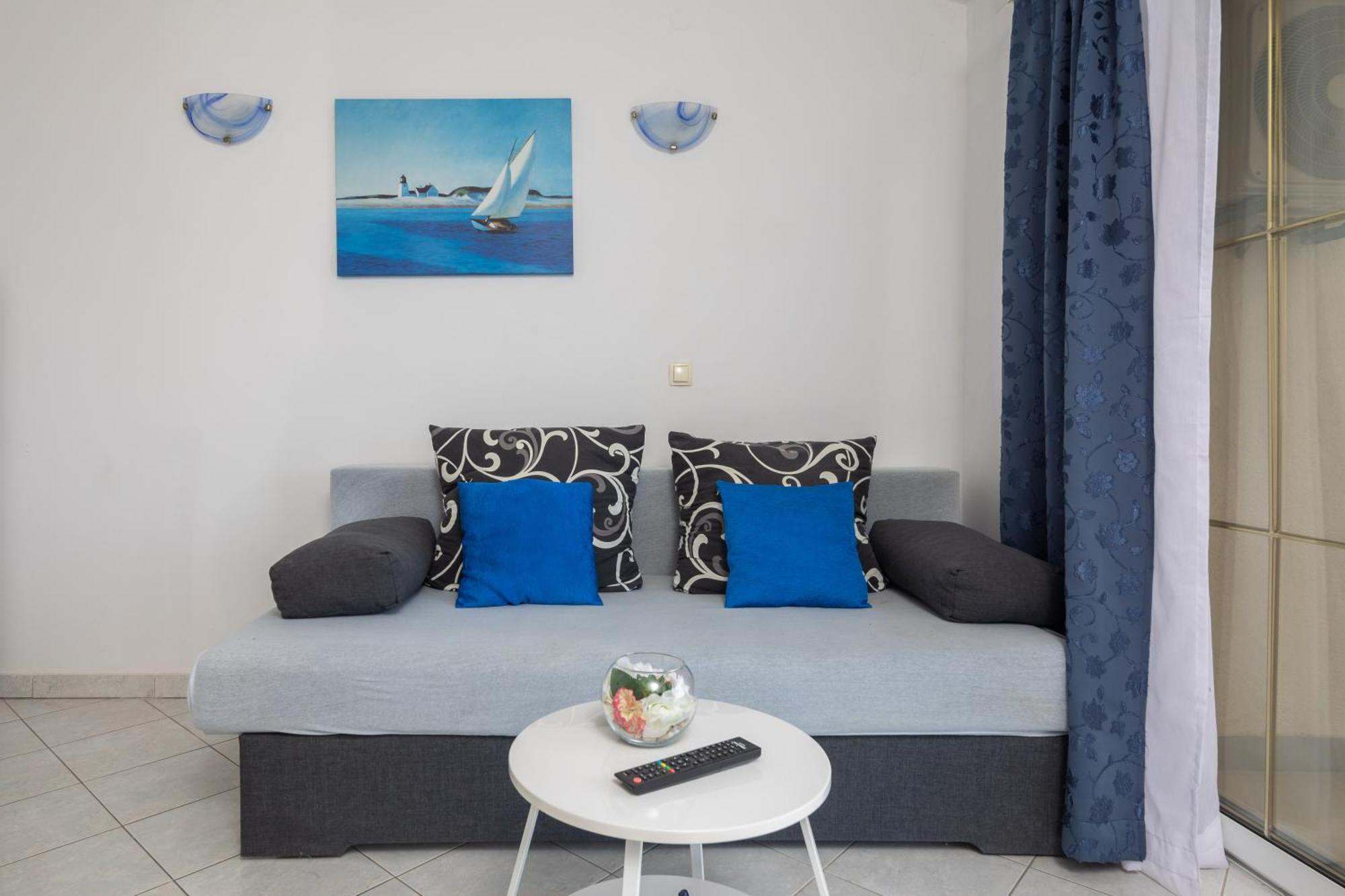 Sky Way Apartments Dugi Rat Exterior photo