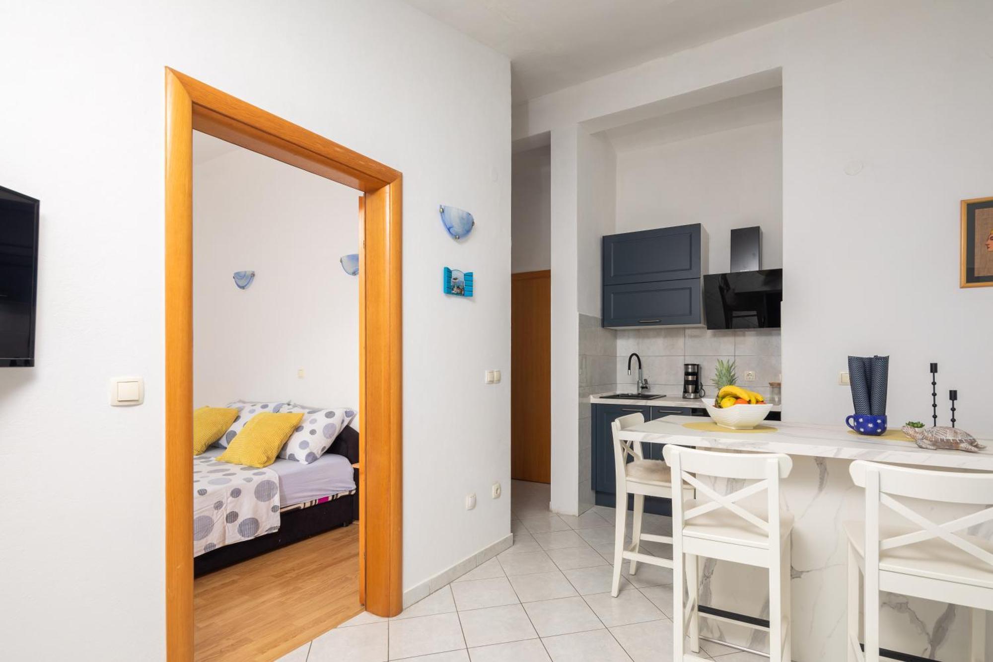 Sky Way Apartments Dugi Rat Exterior photo